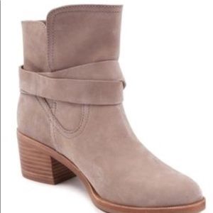 Ugg Elora gray booties